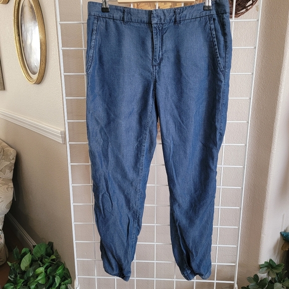 Banana Republic Denim Light Weight Jogger Sz 4 - Picture 1 of 5